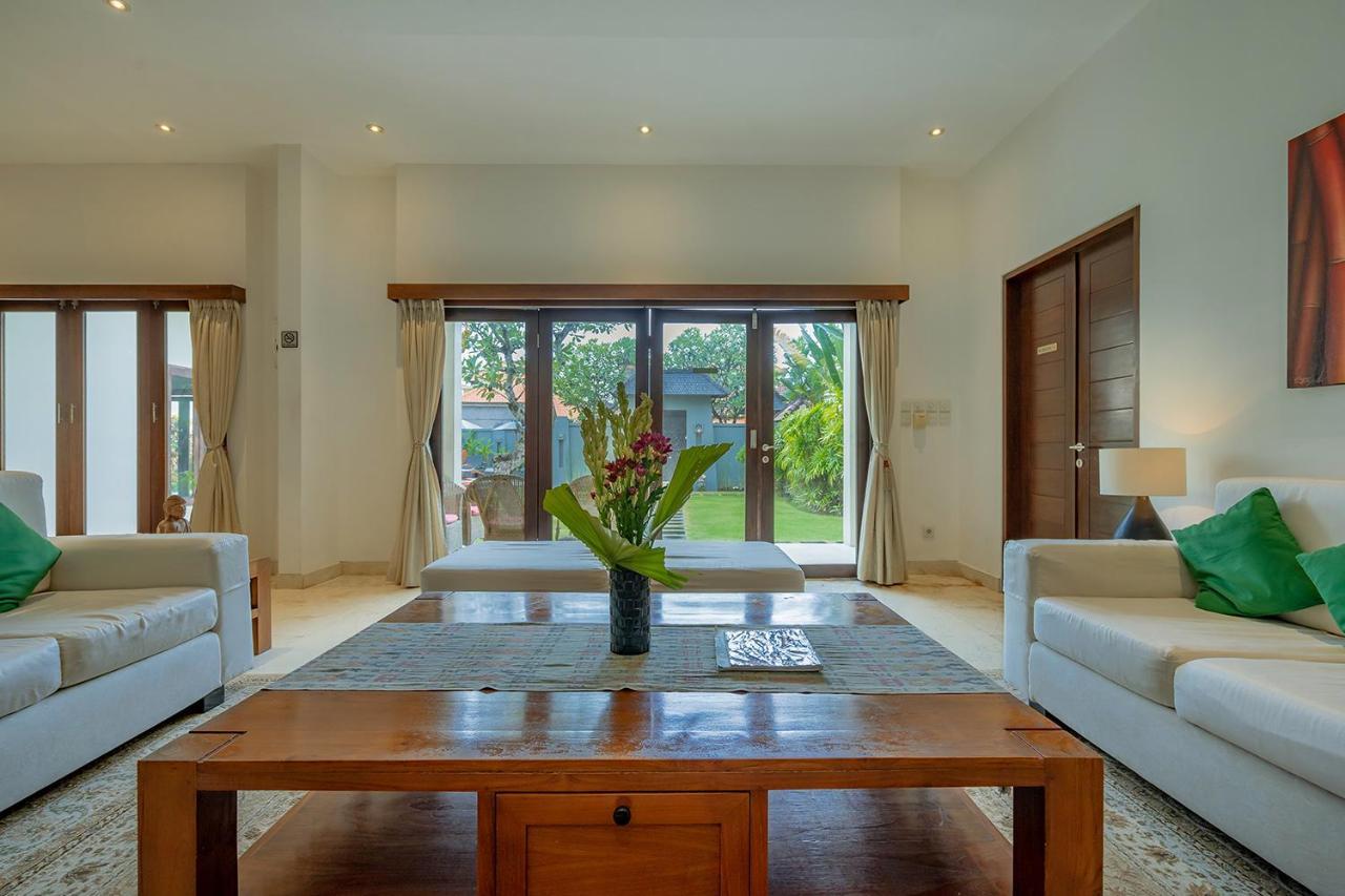 Bali Villa Lotus Seminyak  Luaran gambar